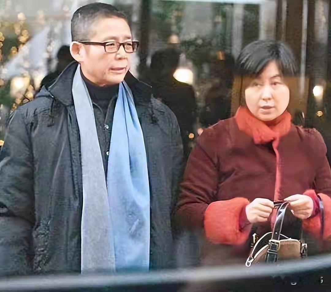 与何超琼同居14年，至今没结婚没孩子没名分，地位早已碾压陈百强​