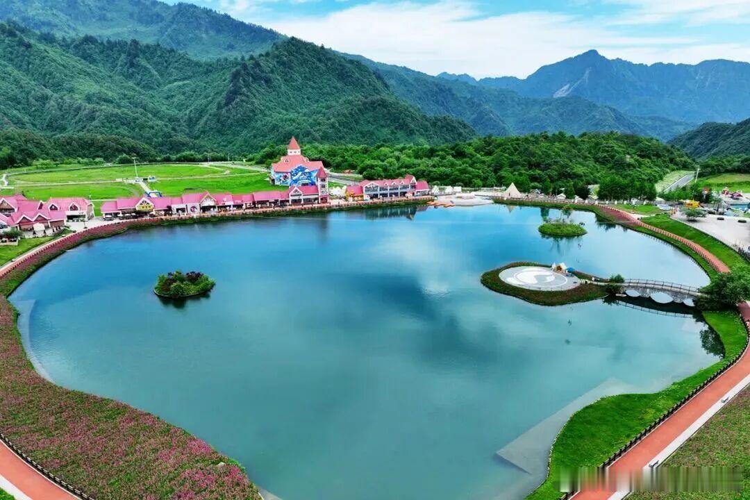 写给22岁的自己我的青春不散场毕业旅行超好玩学生时代最好的收尾，一定是一场说走就