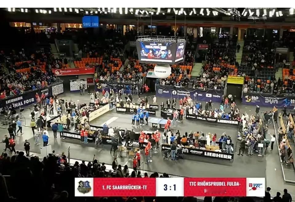 恭喜东哥海外首冠！萨尔布吕肯请了个通天代，俱乐部、教练、队友都乐开了花！一