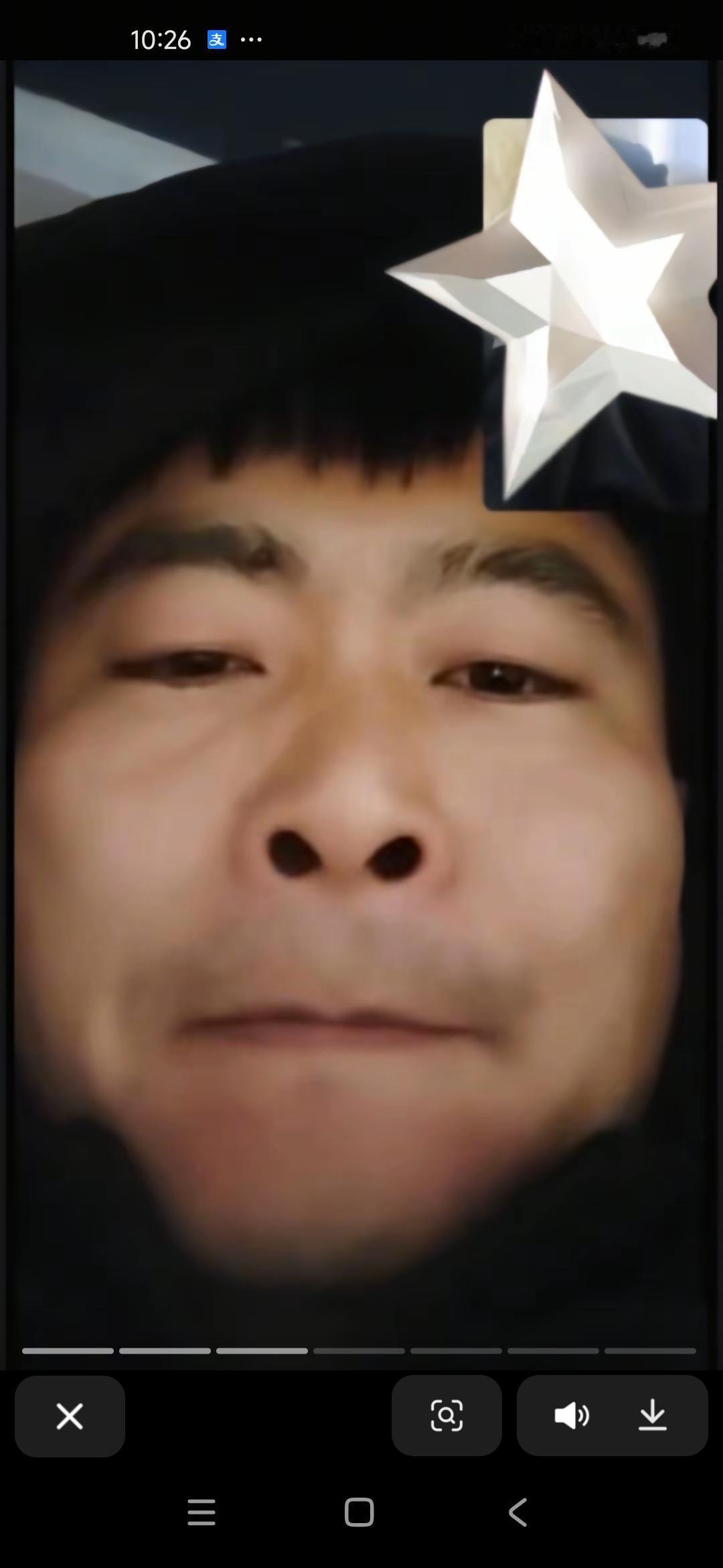 吉林松原这两天上了热榜，却是因为一个在逃犯。这人34岁，91年的，姓姚，今年6