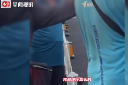 见过理直气壮的，但没有见过这么理直气壮的！6月29日，天津，一男子在高架上逆行骑