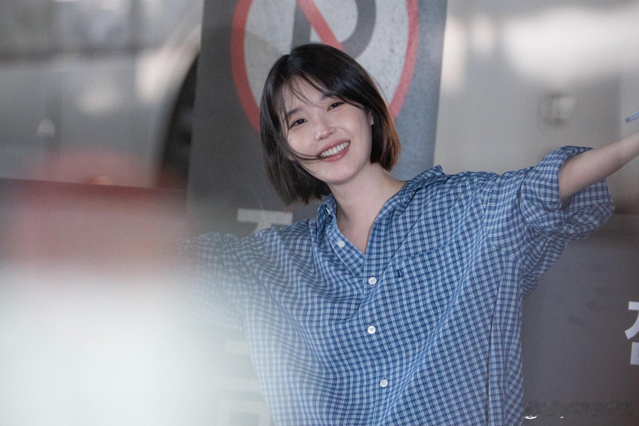 沉鱼落雁,闭月羞花🫠#IU##IU壁纸##IU周边中转##IU##IU周边中转站#​