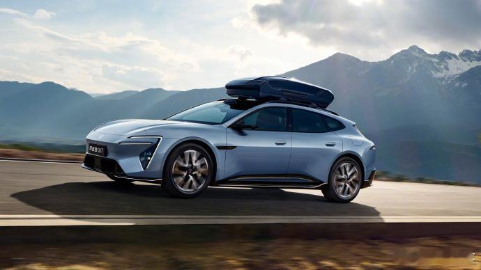 现在20多万就能摸到2秒级性能车了阿维塔06T这波上市，真的有点颠覆我对“年轻