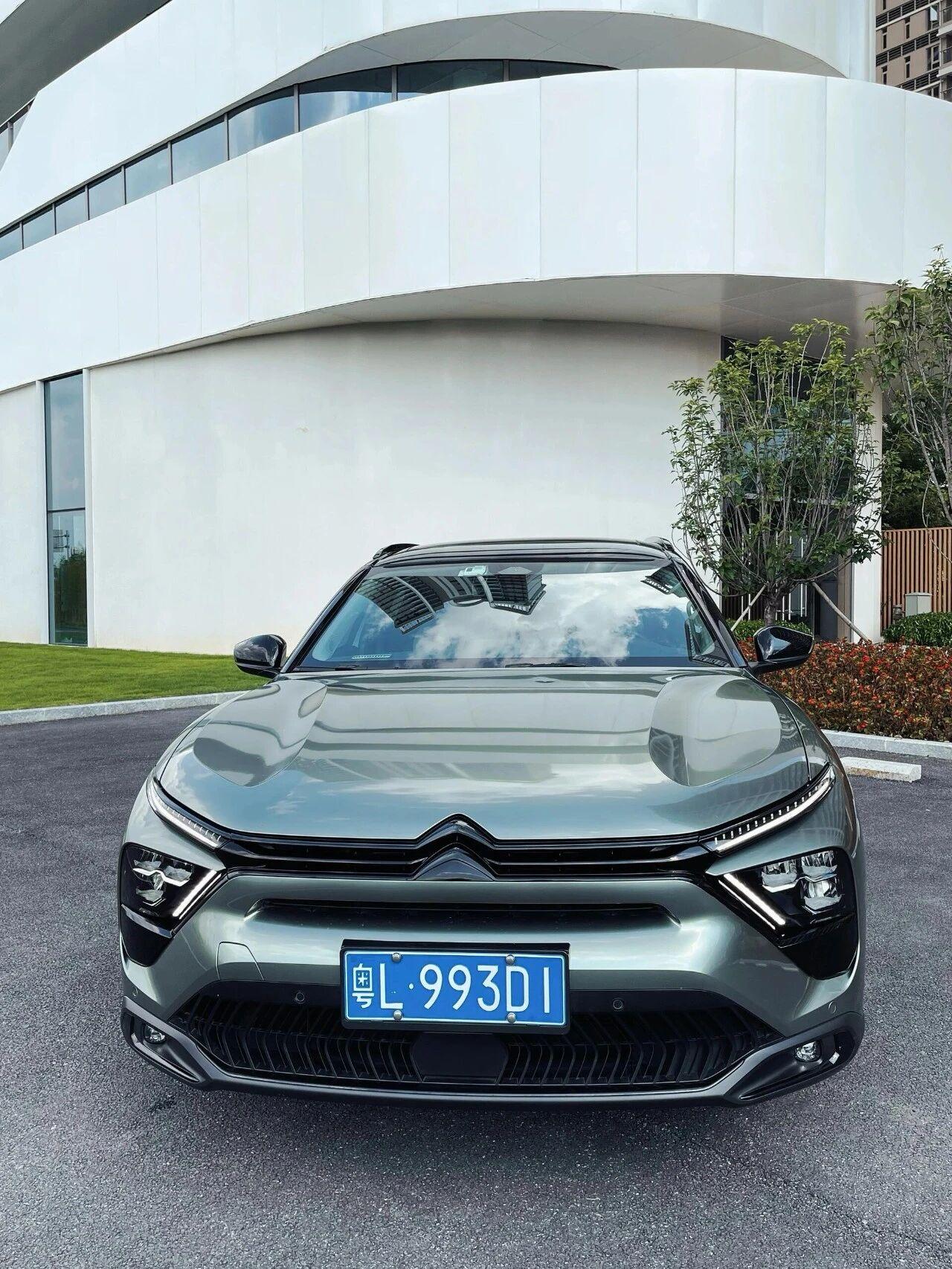 设计封神却卖不动？法系车输在品牌没赢在实力？雪铁龙的设计从不让人失望！前卫理念