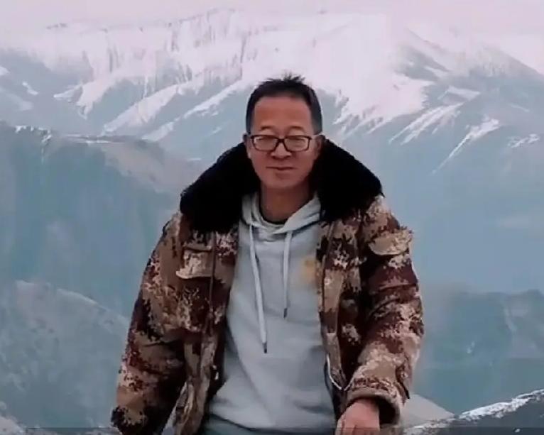 只想替老俞说两句，他没有拖欠过工资，也有没有乱扣过学费，加班有加班费，裁员给足补