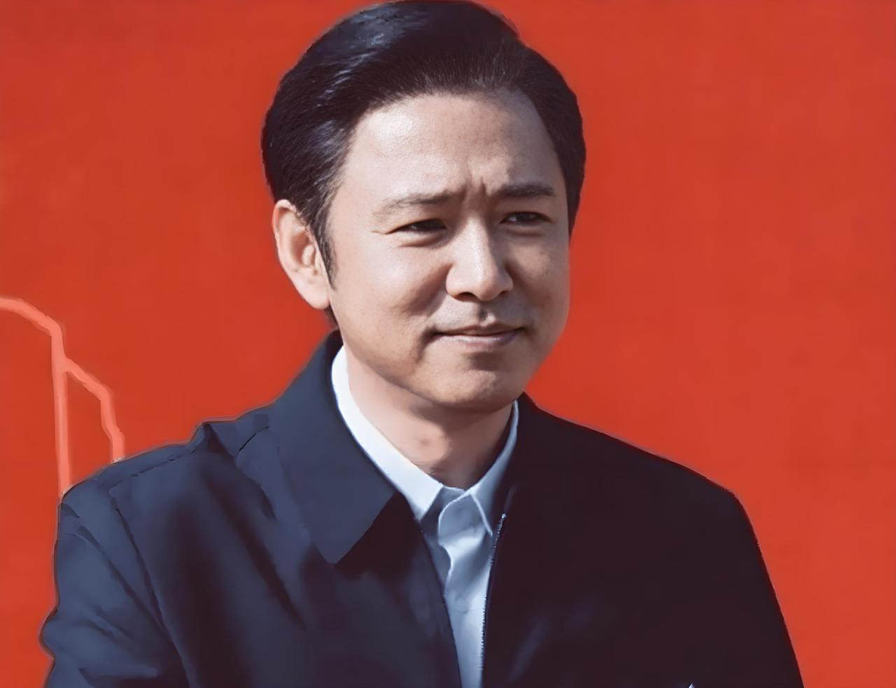 《交锋》：谢逢时现在应该是闵中市的市长了吧？1994年林看山刚到闵中市的时