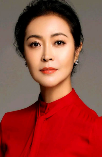 最近热播的电视剧《绽放的许开心》中，张雨绮饰演的是二胎宝妈许开心。要说这剧里