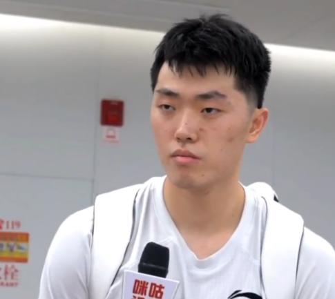 张皓嘉措手不及！据广东媒体人证实，前吉林男篮锋线球员杨腾飞已经通过广东男篮试