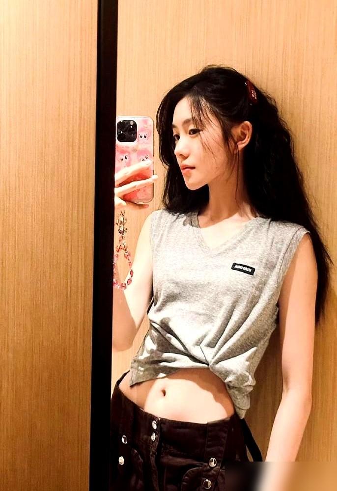 刘浩存的翻身仗，赢的不是演技，甚至不是脸。我告诉你，是那个硬到发烫的本子。首