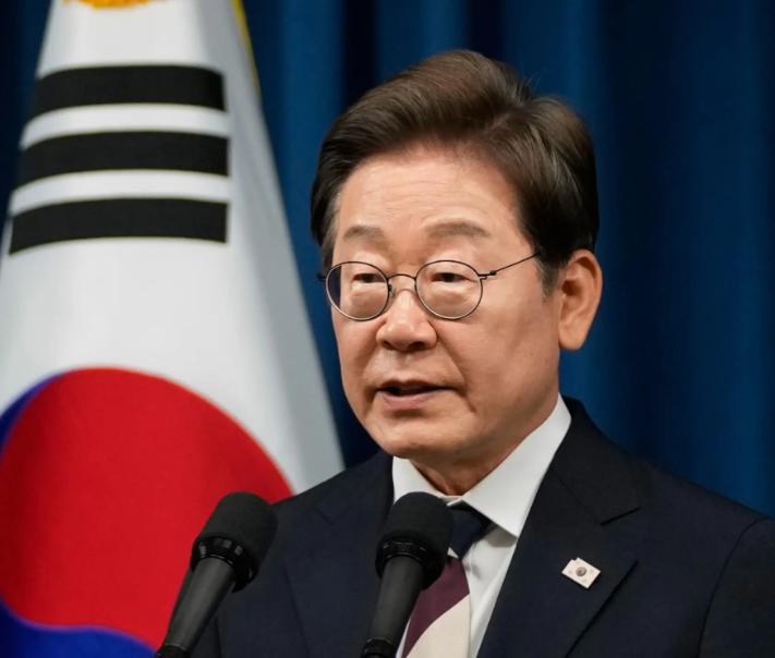 李在明这下出名了！“中国大陆和台湾的国内问题，跟我们有什么关系？”就这一句话