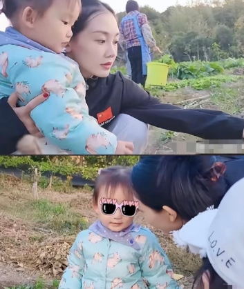 苗苗郑恺带女儿逛菜园！安娜穿着保暖侧脸曝光，身上衣服图标亮了​​​