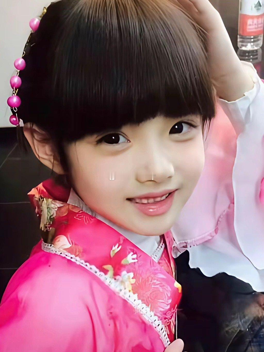 童星艾米，颜值几乎没有变化，一路惊艳至今​