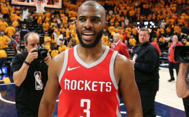 北京时间12月10号，我们看到，根据之前的很多消息报道，40岁的老将克里斯·保罗