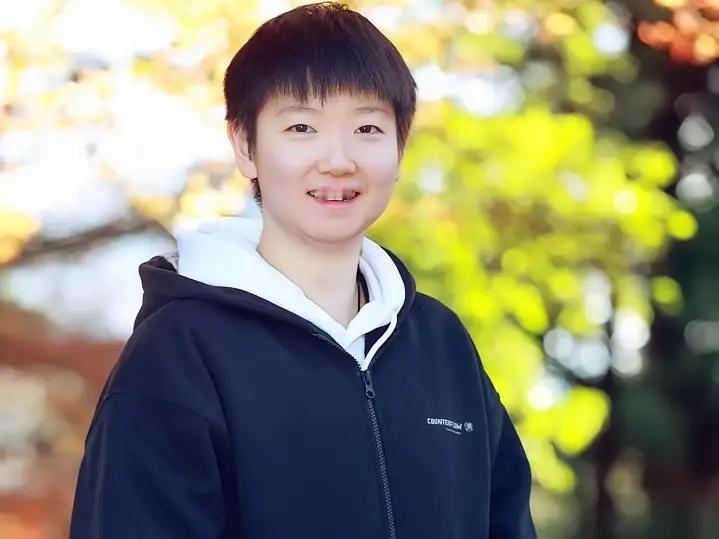 【孙颖莎已回老家养伤，劳模也该好好歇歇了】今年赛程紧密，孙颖莎几乎没有伤缺，每次