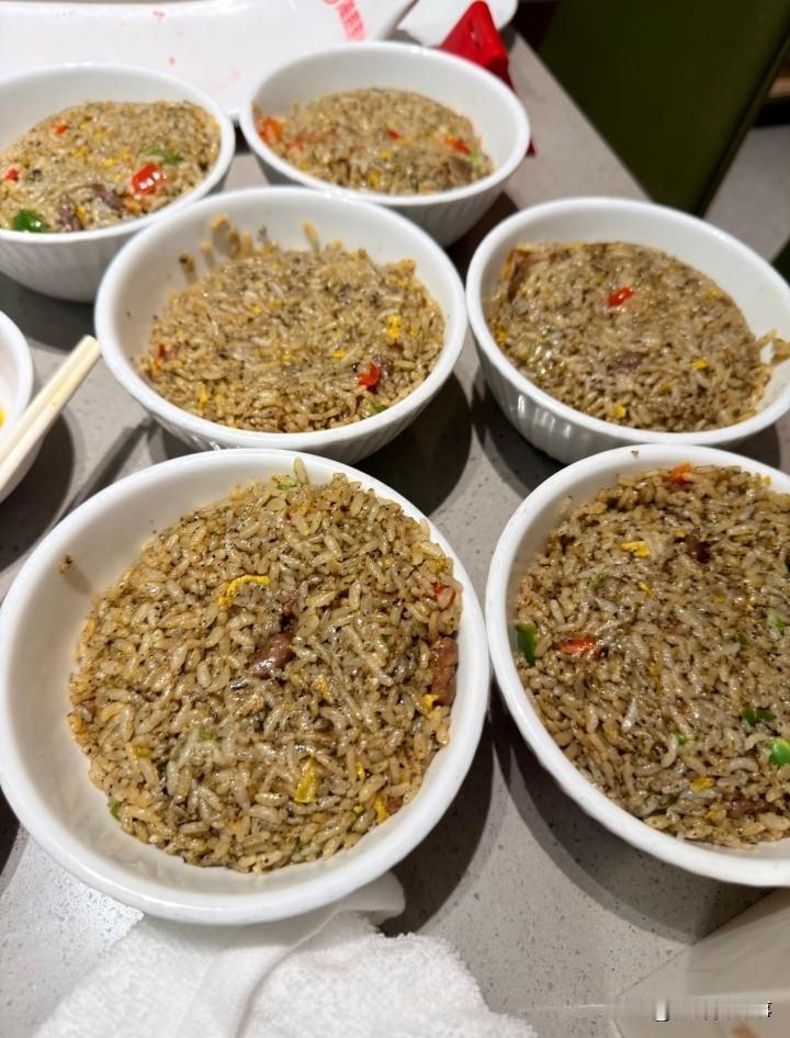 第一次知道炒饭还能预制的？