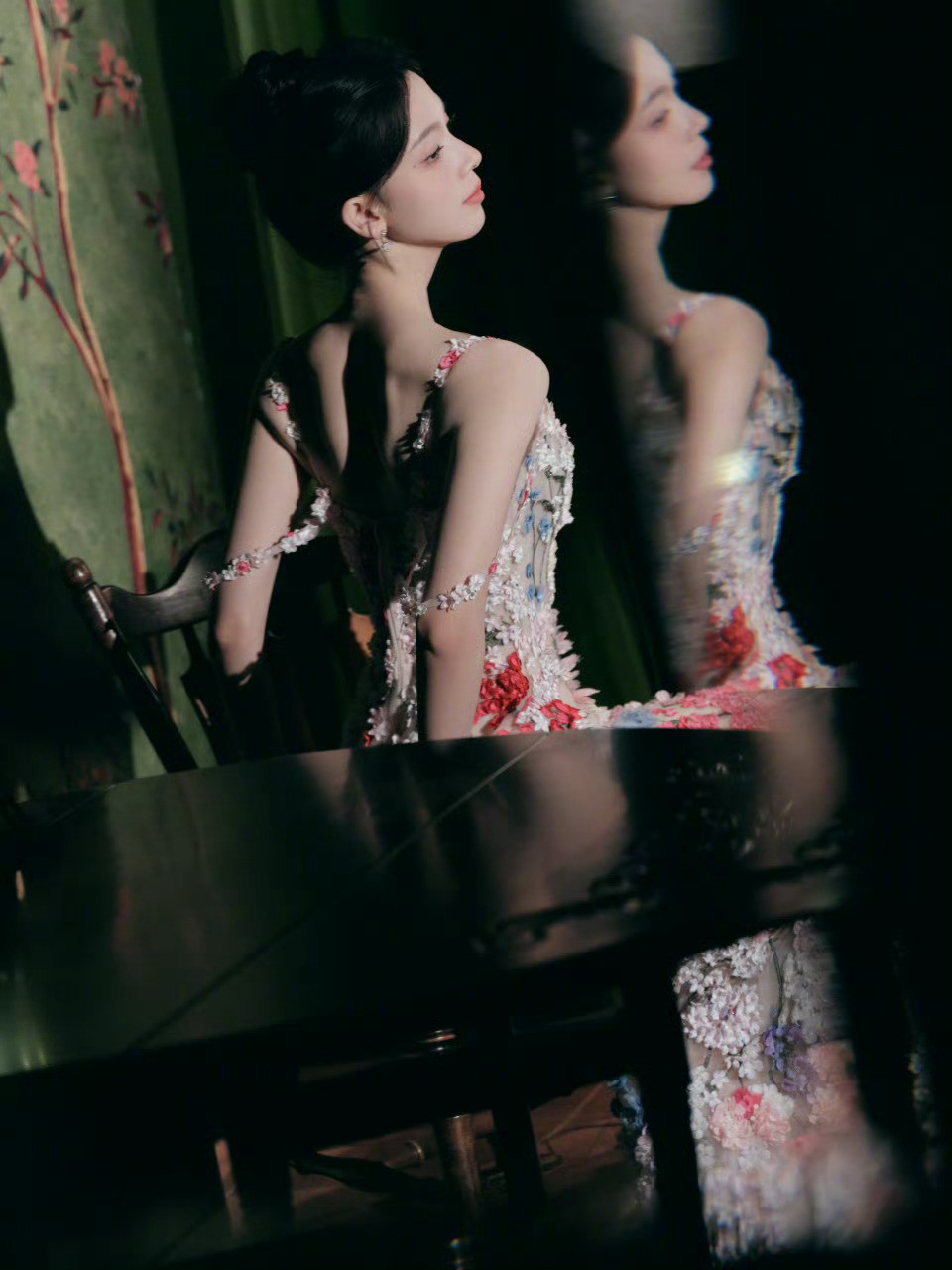 陈瑶这套是花仙子来的！！宝宝你今天太美啦​​​