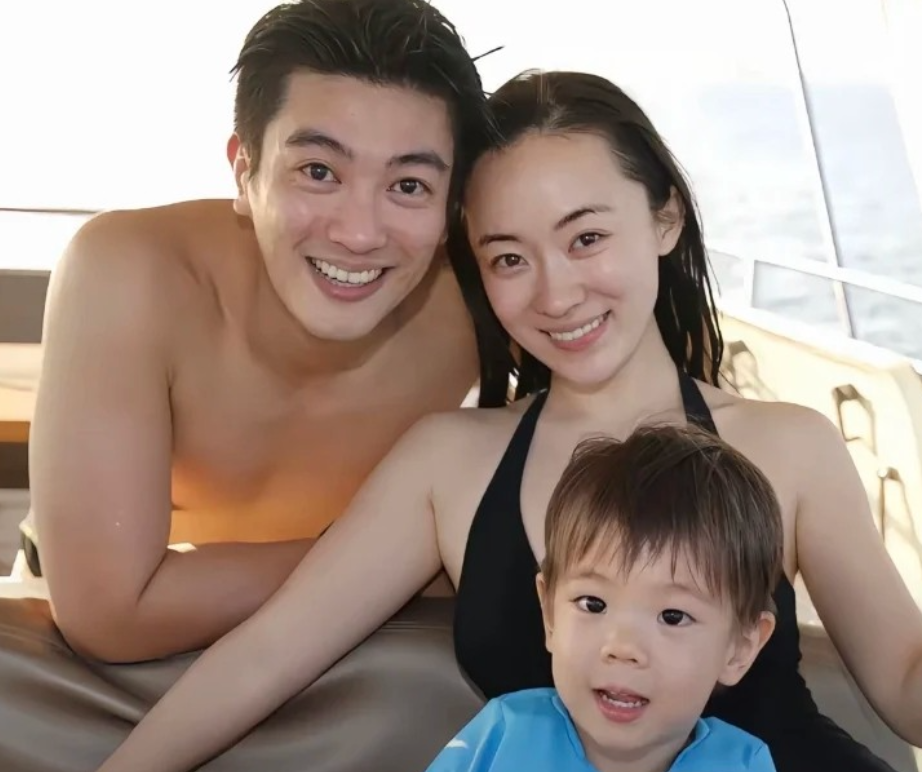 我有种预感，霍思燕这一辈子大概不会主动提离婚了，并不是因为不再相爱，而是如今