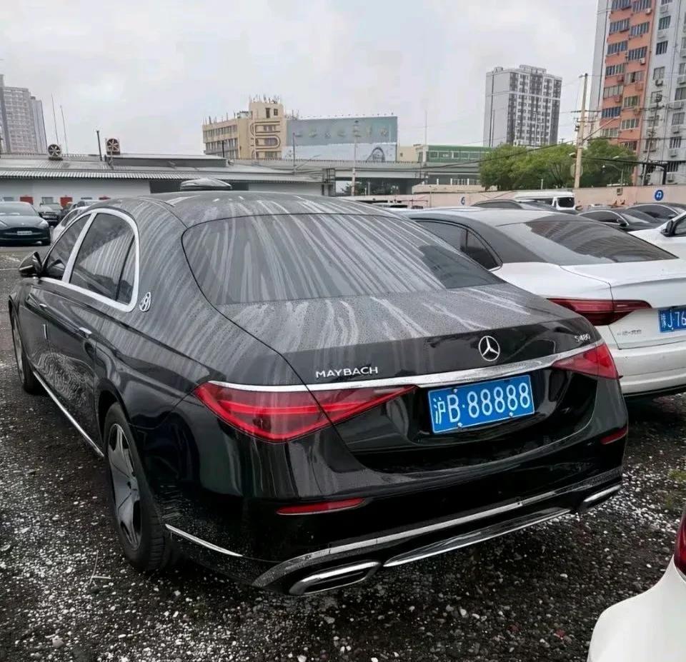 这两个车牌哪个最贵？哪个级别最高？