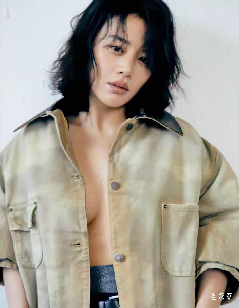 为什么女人就要露？马思纯。据了解，马思纯演技有实力，情感表现极富张力。她是可