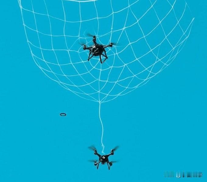 乌克兰新研制内置雷达无人机网炮，反无人机利器！乌克兰新研制的AirNet无人机