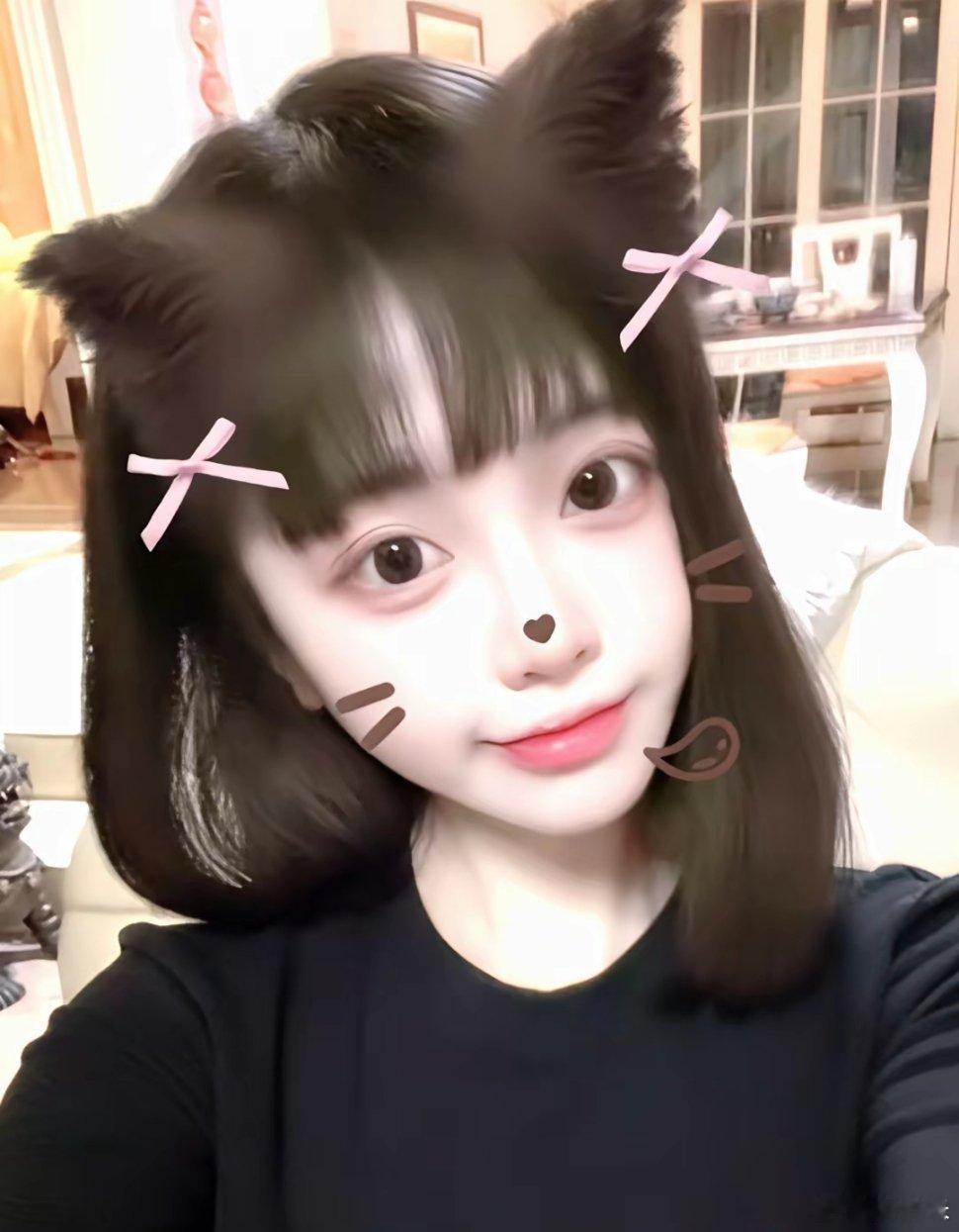 鹿晗司晓迪司晓迪又发疯了！7月6日，司晓迪再次晒出和多位男明星的亲密照，其中包