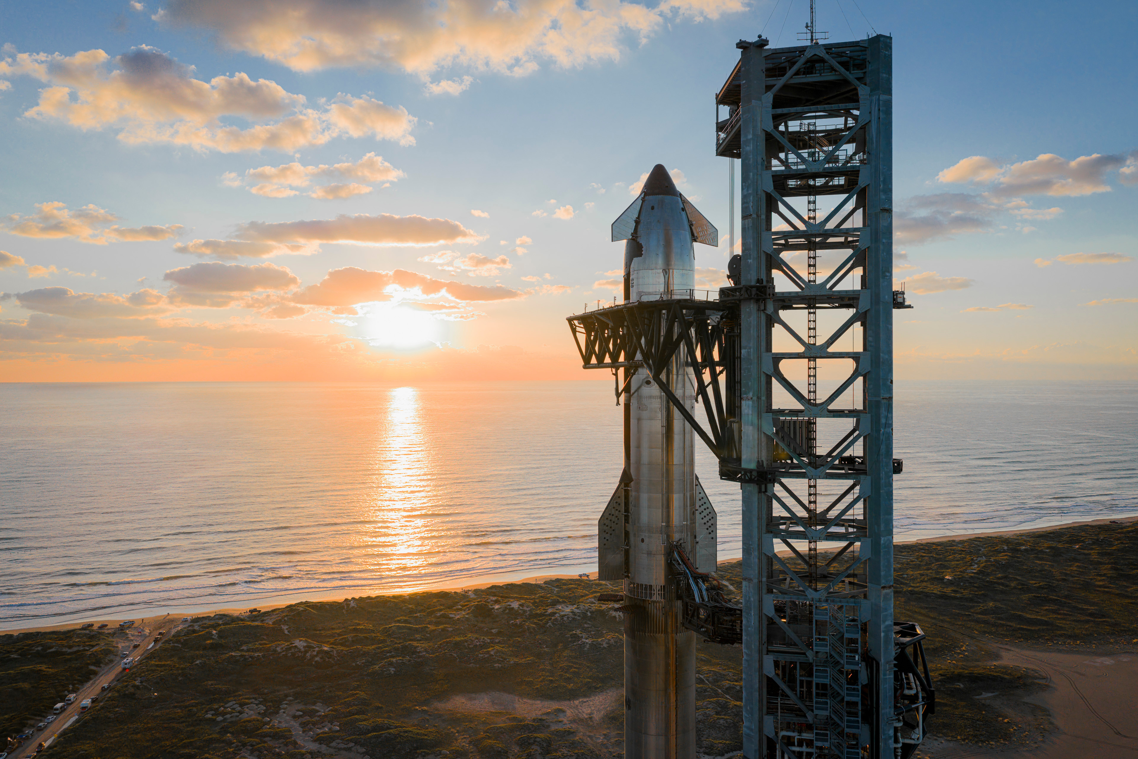 【SpaceX拟实施双重股权结构IPO，确保马斯克控制权】据知情人士透露，Spa