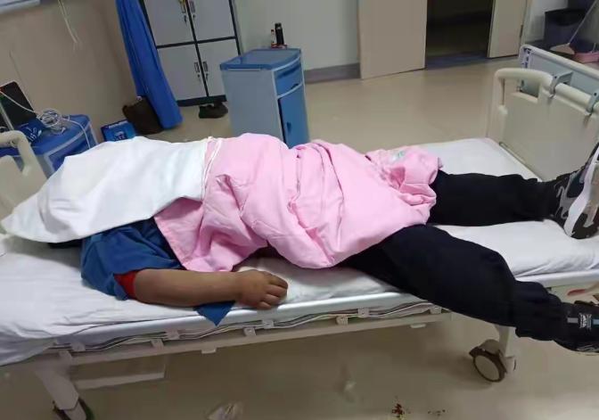 太吓人了！41岁，正当壮年，因为感冒咳嗽去医院住院，结果65个小时后人就没了