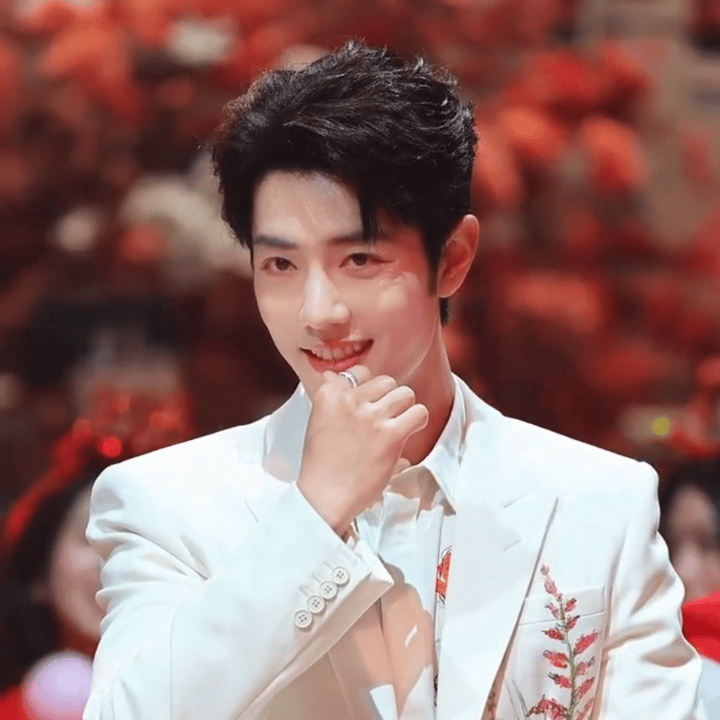 弱弱的问一句，肖战的小城良方什么时候杀青拍这种剧浪费了颜值巅峰，还不能回家过年，