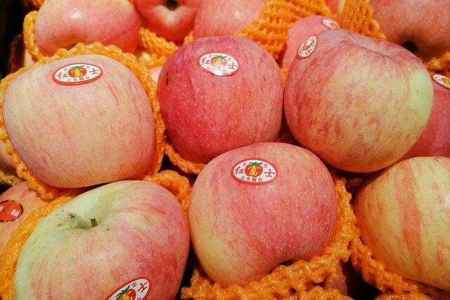 中国最好吃的十大苹果品种1. 红富士苹果——中国于1966年开始引进，在辽