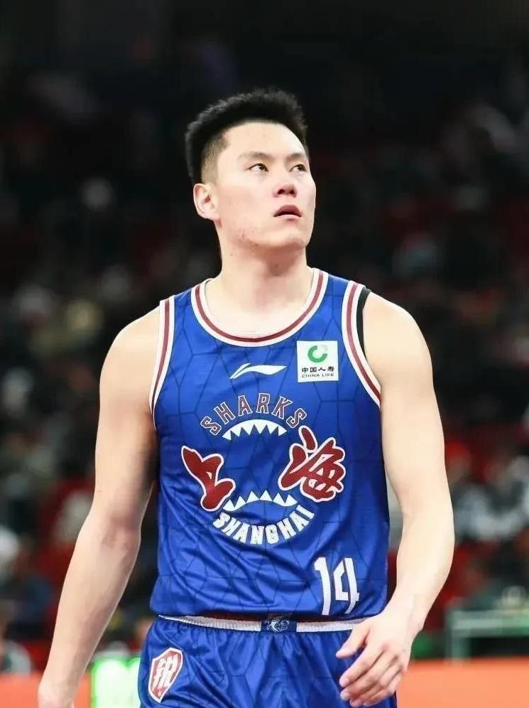 为何李弘全没有入选最新一期国家集训队！李弘全作为新生代的实力球员代表，按理说入