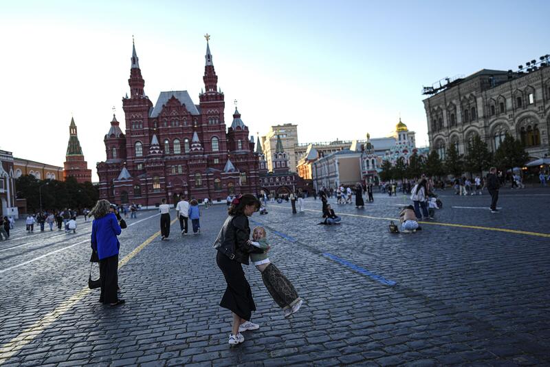 1.“说走就走”的门槛降低免签直接省去了签证办理的时间（通常需1-2周）和