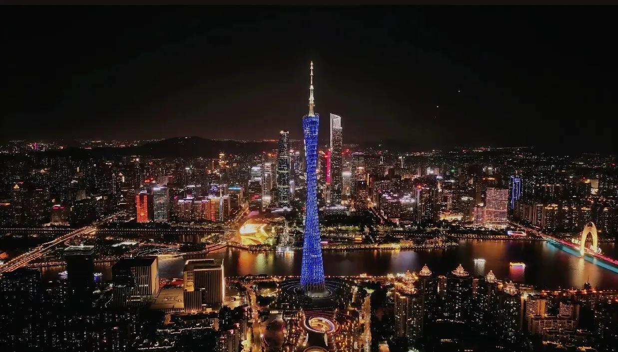 一般情况下，GDP最高的城市往往都是一个省或自治区的省会城市。例如：四川省会