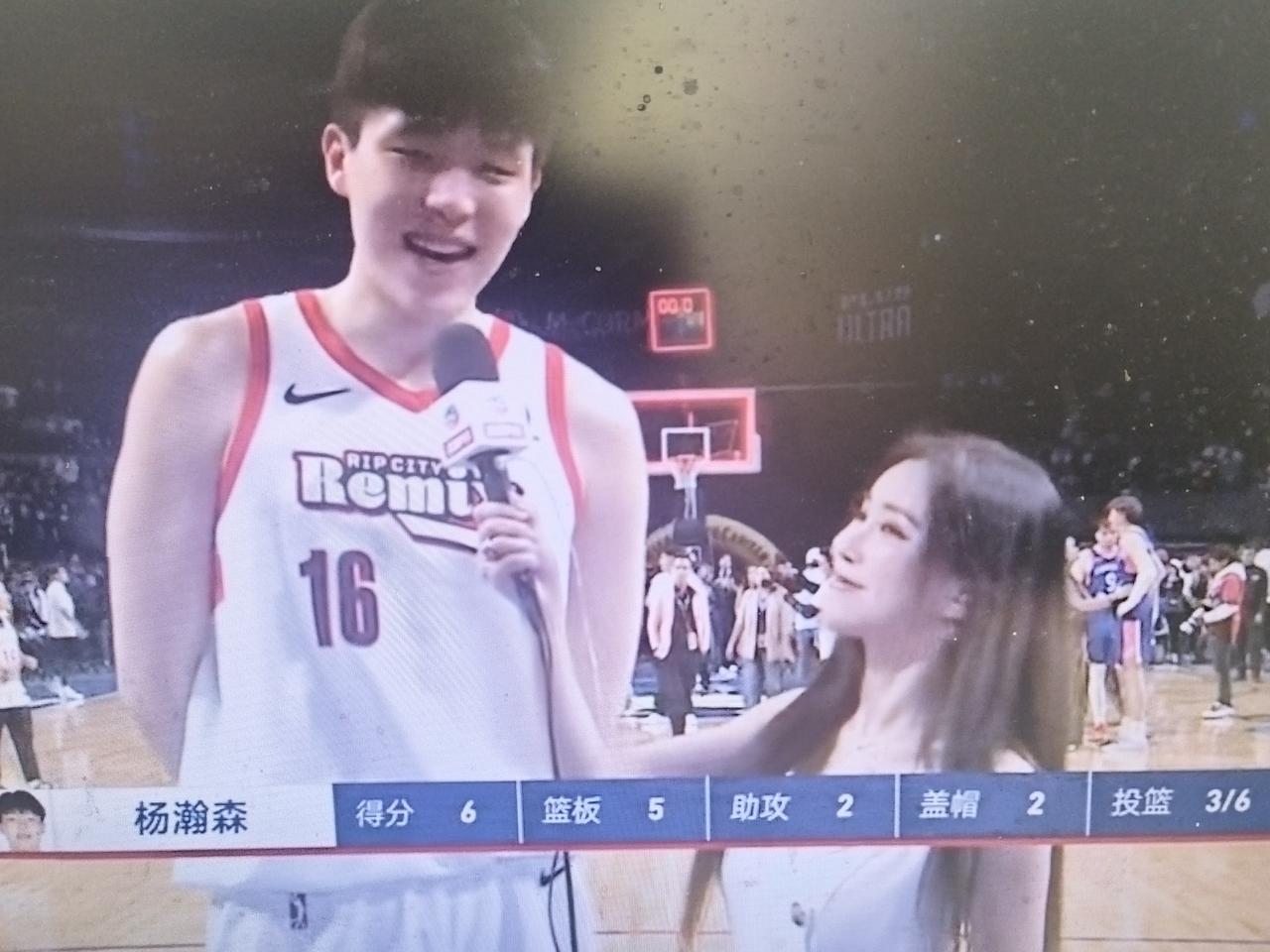 恭喜撕裂之城混音队拿下季后赛首场淘汰赛，混音113-108击败西部第二名墨西哥城