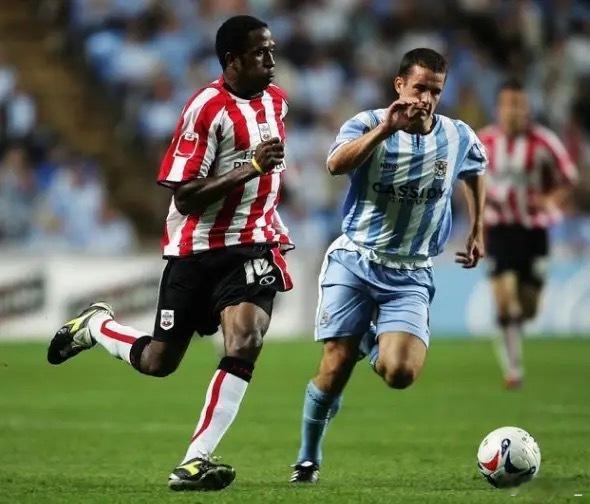 015  欧冠  本菲卡vs那不勒斯  方向：胜比分观察：1-02