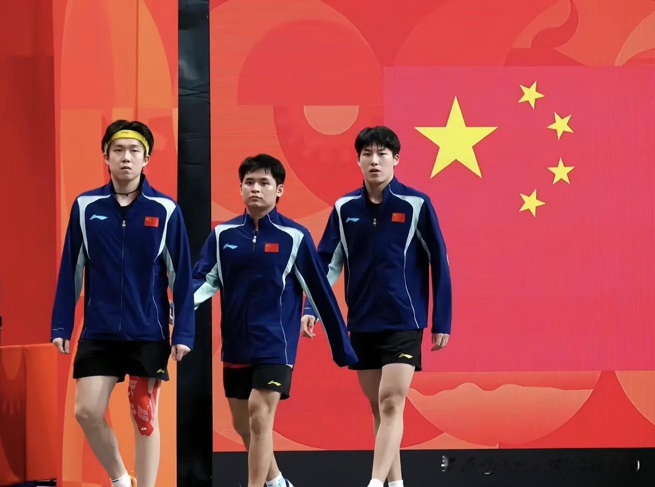 这次名古屋亚运会国乒丢掉了男团冠军，很多人指责教练组排兵布阵有问题，觉得应该把林诗栋放到二单，温瑞博