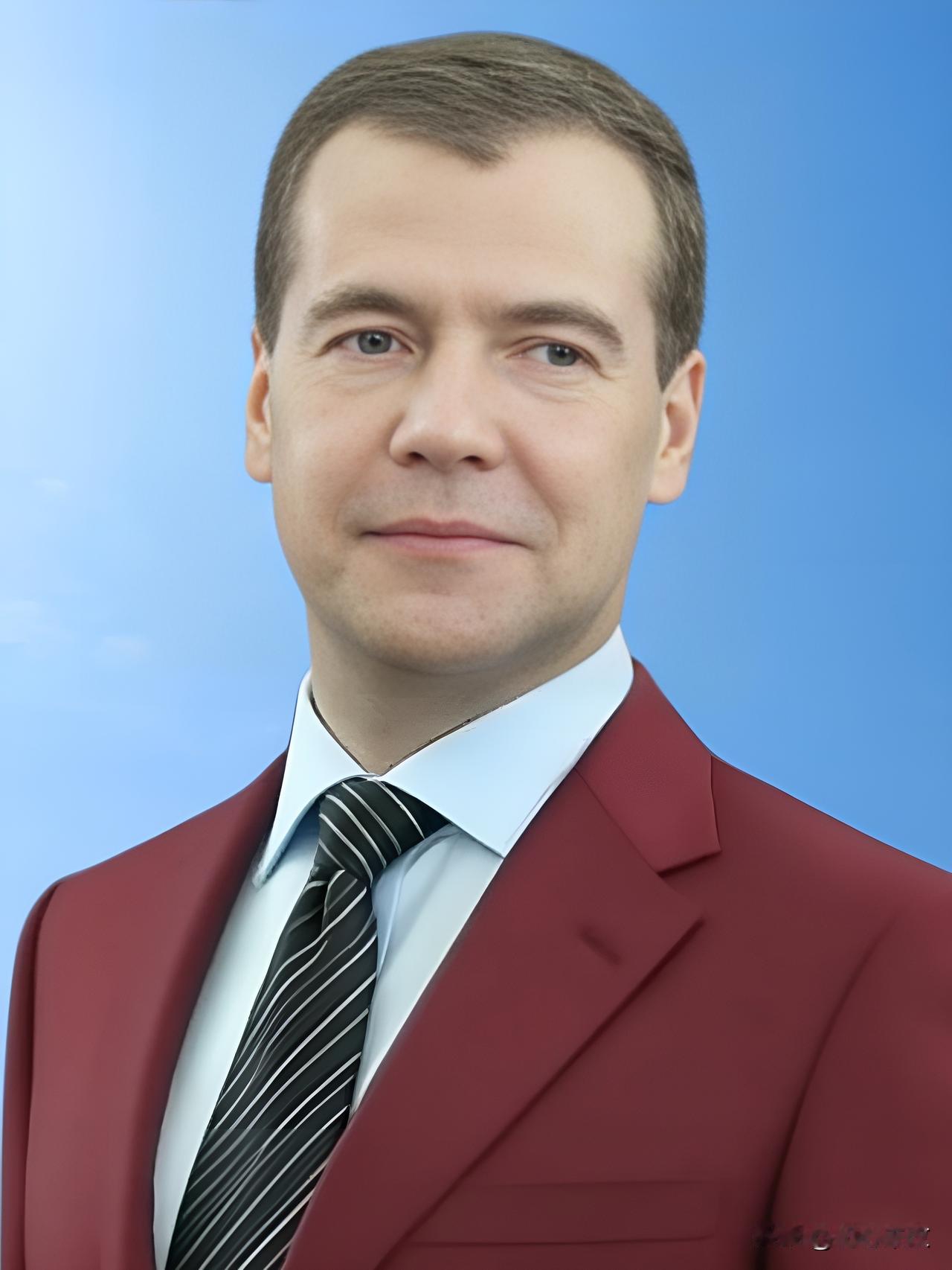 快报，快报俄罗斯总理突然宣布11月1日，俄罗斯总理米舒斯京签署命令，