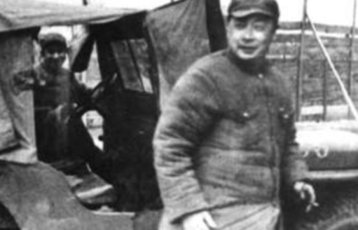 1937年，陈宏被捕，供出了陈毅，敌人设计诱骗陈毅下山。陈毅下山时，因口渴向少妇