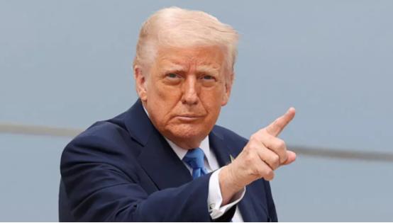 国债炸弹，正式引爆！总额37.9万亿，本月狂增4000亿！特朗普的疯狂印钞，已经