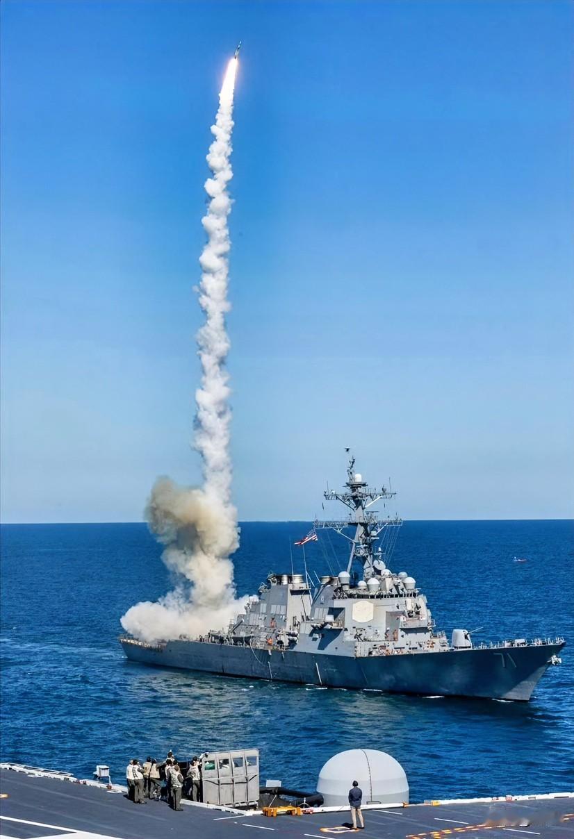 突发消息！美国要求所有在伊朗公民立即离开，虽然未给出具体理由，但是强调如果不能自