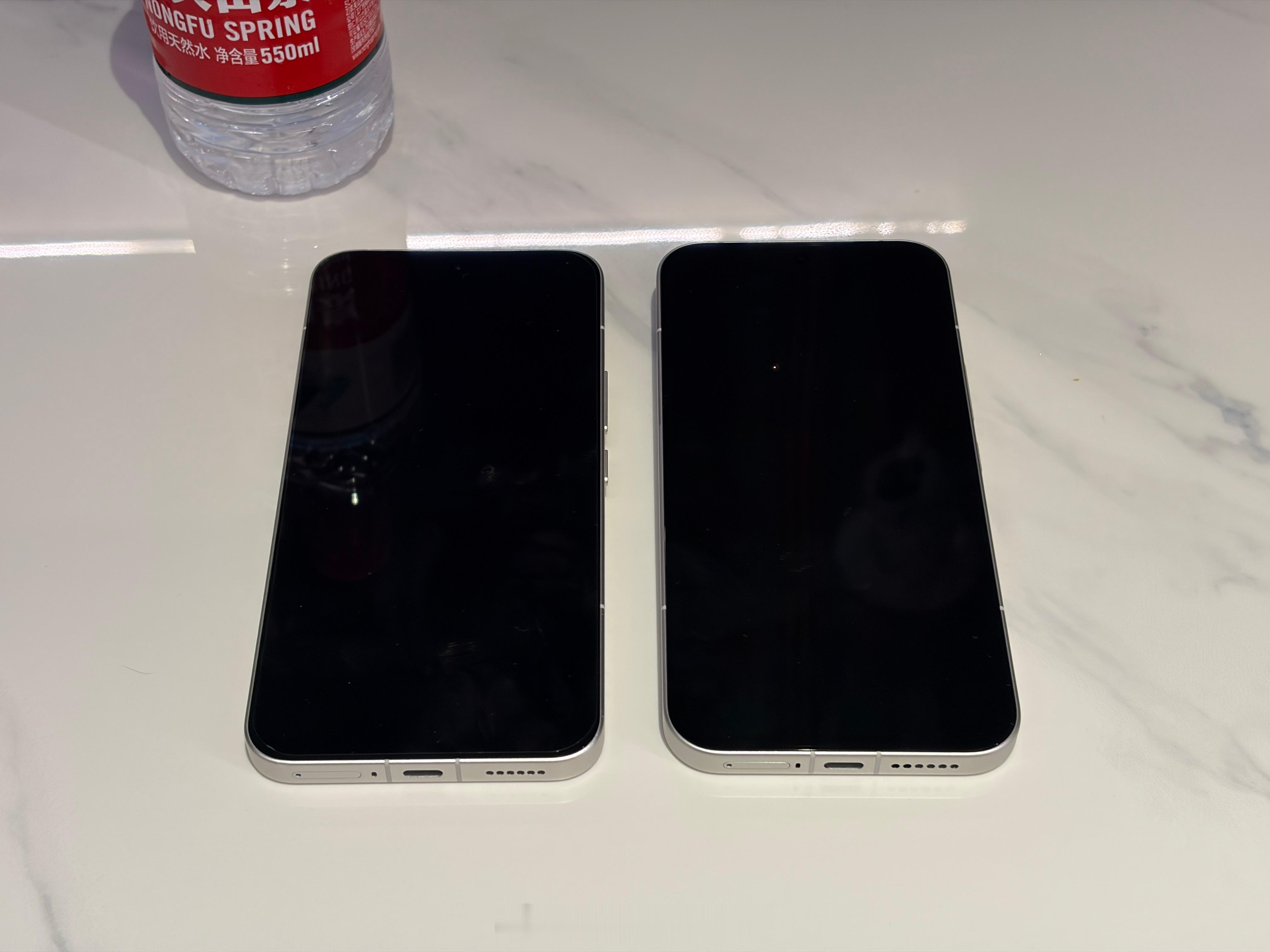 大晚上来个高难度猜机机型限定：小米17Ultra、小米17Max、REDMI
