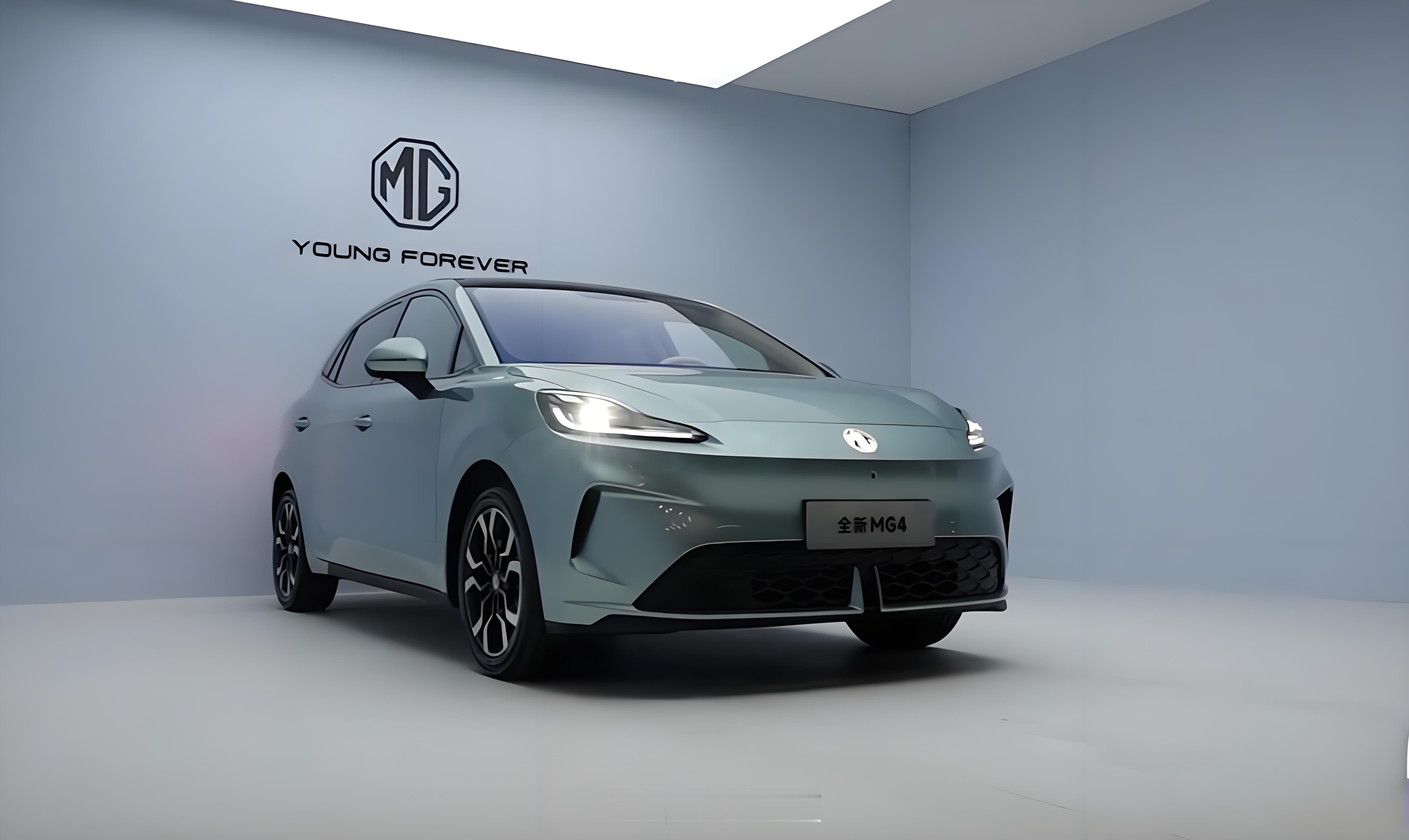 百款新车仅4台纯电爆款在2025年上市的百余款纯电新车中，真正穿越“火不过三个