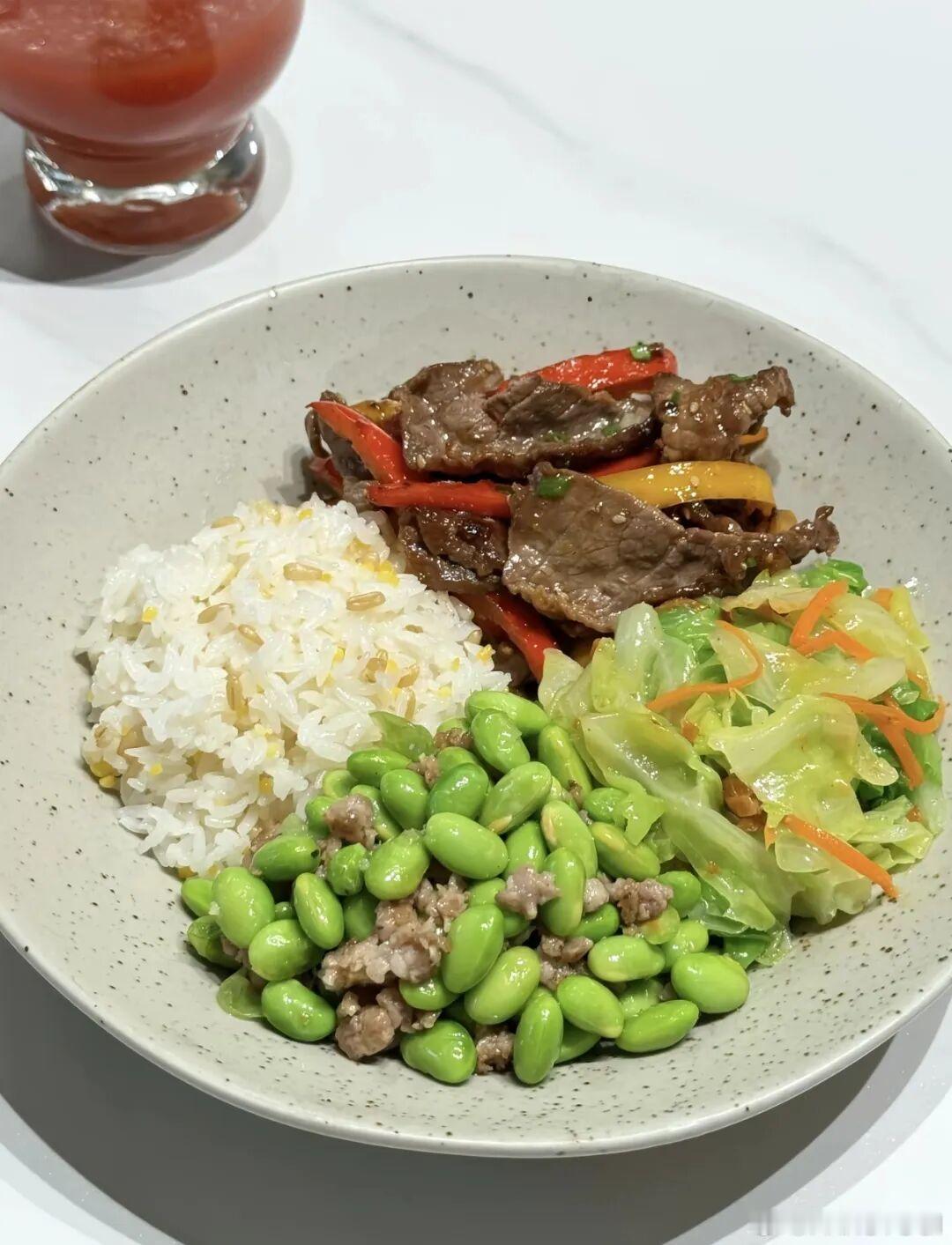 全国各地特色美食争当减脂餐不知道外卖怎么点才减脂，可以交给AI支招，优先选清炒蒸
