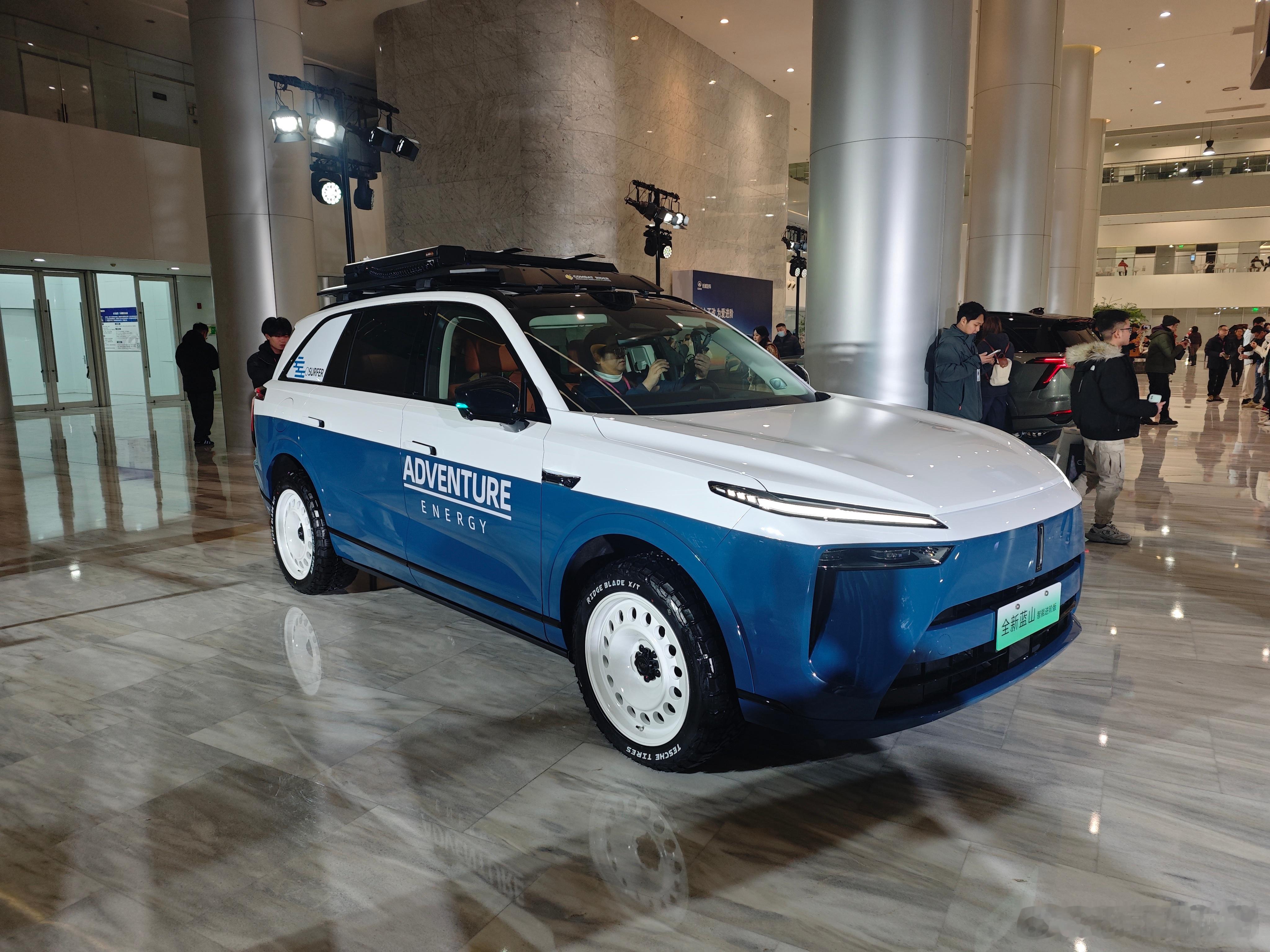 以前都觉得全世界辅助驾驶这一块是三英战吕布。三个中国品牌大战美国特斯拉。现在看，