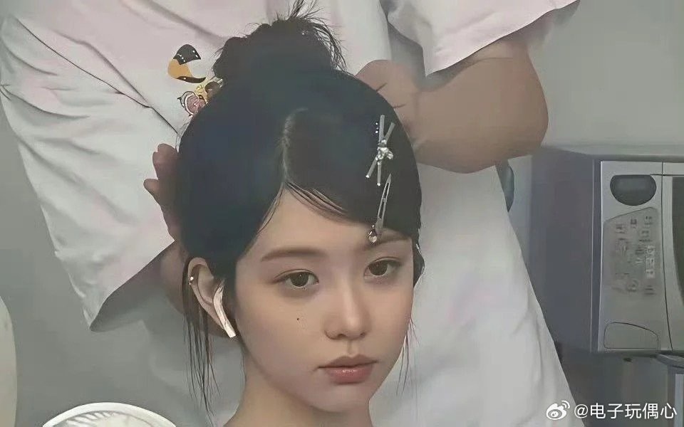 这化妆技术不得月入过万了。