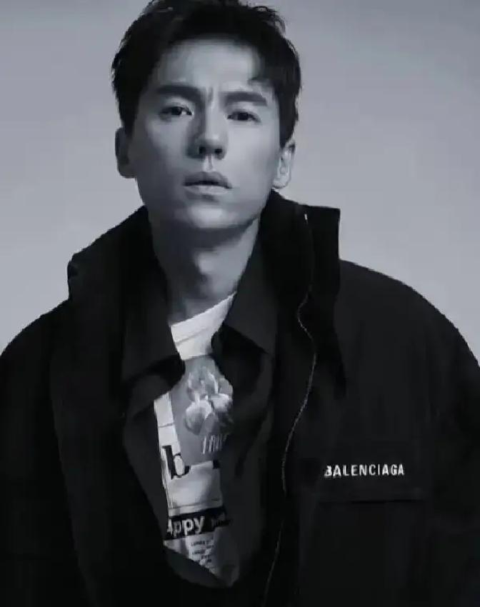 72%观众选他唯一想嫁这个角色叫宏伟，电视剧《老舅》里戏份不算多，却靠一句