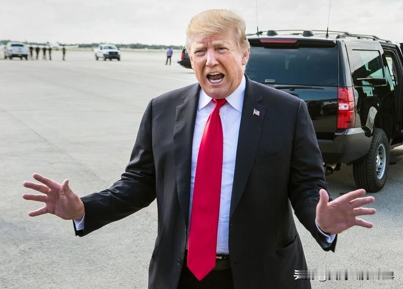 特朗普和MAGA派女议员泰勒·格林闹掰这事可太有看头了。当地时间11月14日，特