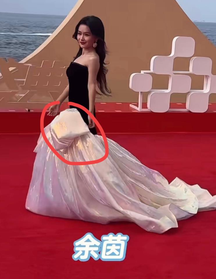 余茵被吐槽不是没有原因的因为她身上这个缺点真不是后天努努力就能改变的如果不
