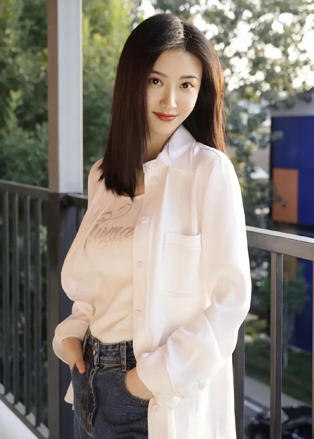 什么样的人连道貌岸然都懒得装呢？答案是：虚拟货币里的孙割割。在熟人社会，大家
