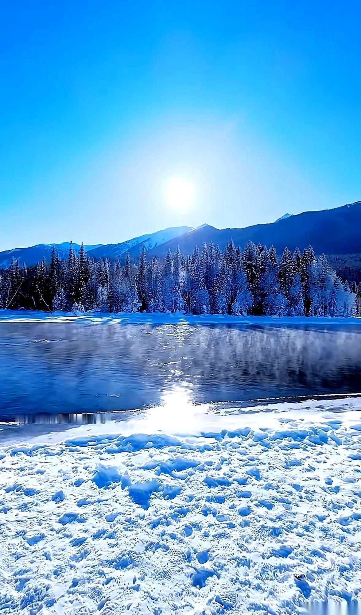 我跟你说个扎心的事儿。你觉得那些混得好的人，凭什么啊？就凭他们骨子里，都带点儿