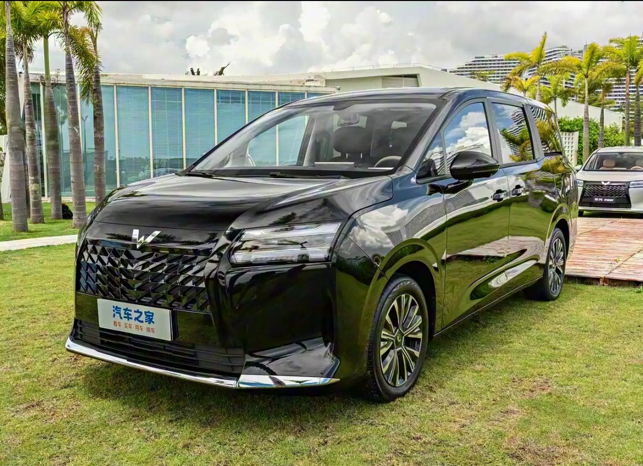 五菱星光7302025款：家庭出行的多元适配与实用本质作为上汽通用五菱面向